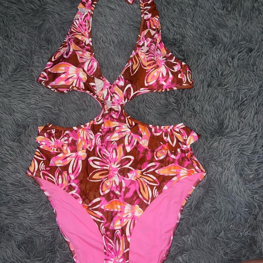 NWT AERIE ruffle one piece